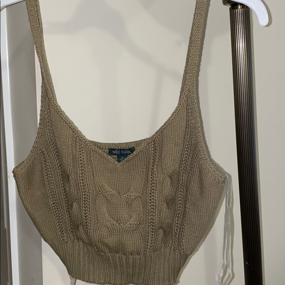 Crop top